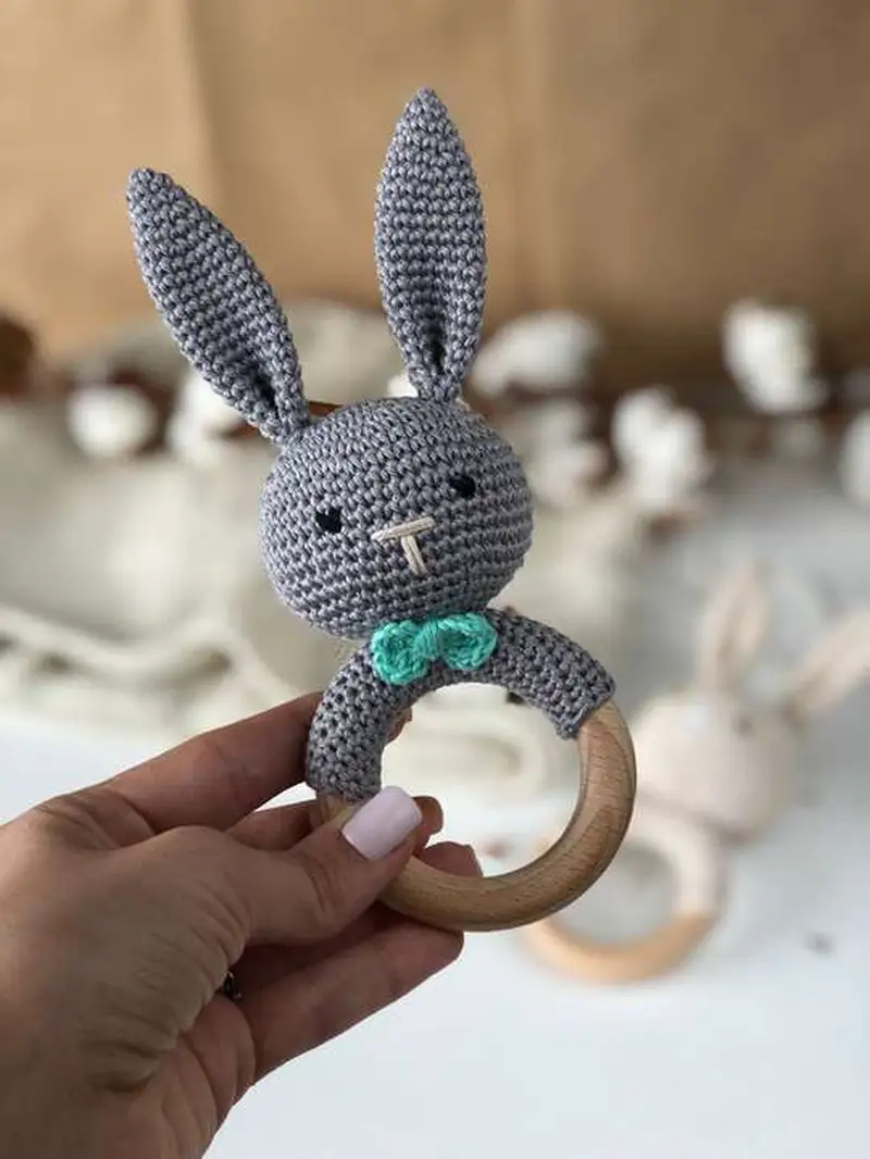 Free crochet pattern: Rattle Bunny Amigurumi Pattern - Intermediate level tutorial