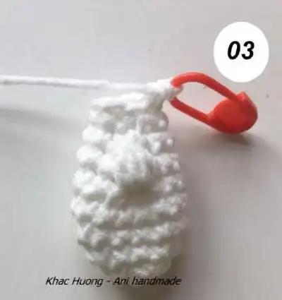 Farrah Doll Amigurumi Pattern step 3 - details and accessories