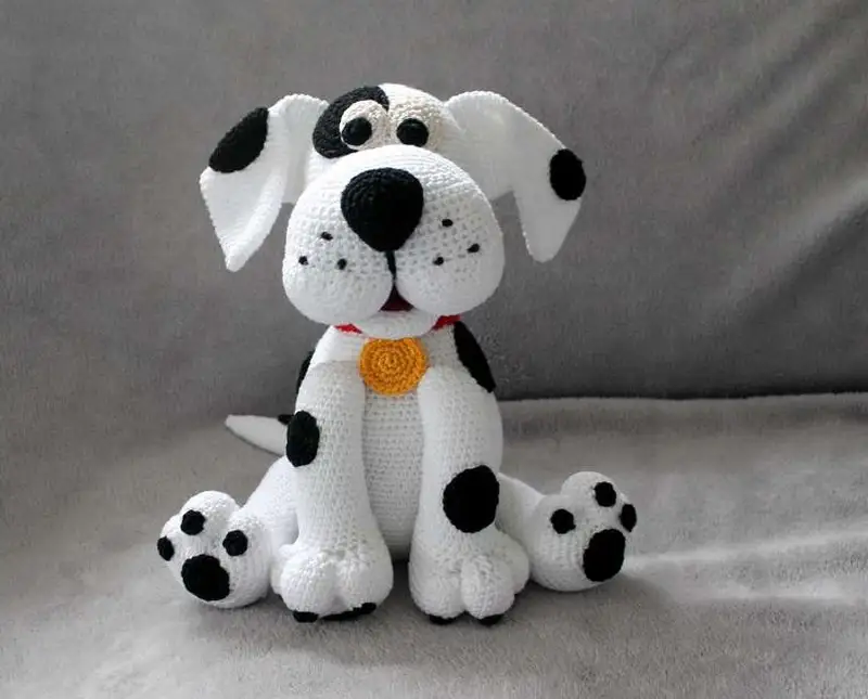 Free Intermediate crochet pattern: Dog Dotty Amigurumi Pattern - Easy to follow tutorial