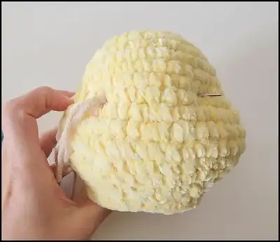Feather Locklear the Chick Amigurumi Pattern step 2 - assembly progress