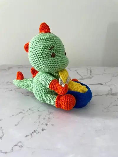 Spaghetti Dino Amigurumi Pattern step 2 - assembly progress
