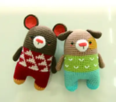Minimals Dog Amigurumi Pattern step 3 - details and accessories