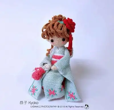 Kimono Baby-Kyoko Amigurumi Pattern step 2 - assembly progress