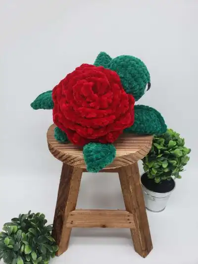 Rose Turtle Amigurumi Pattern step 1 - construction progress