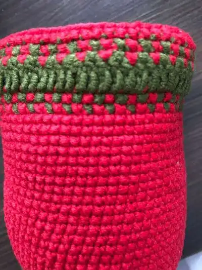 Christmas Outfit Amigurumi Pattern step 2 - assembly progress