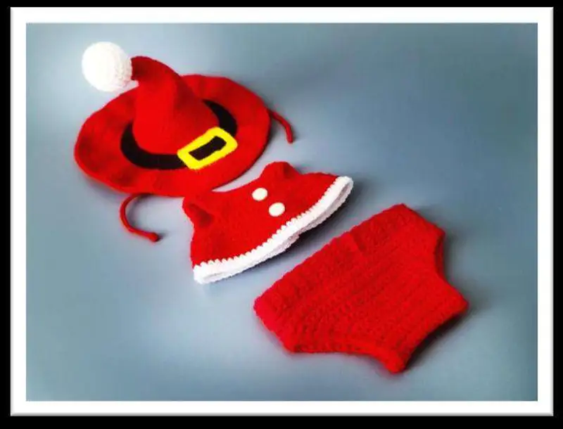 Free Intermediate crochet pattern: Bear Clothes Amigurumi Pattern - Easy to follow tutorial