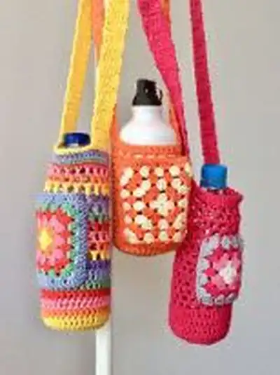 Granny Square Pocket Bottle Holder Pattern step 1 - construction progress