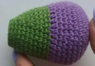 Mini Hulk Amigurumi Pattern step 3 - details and accessories