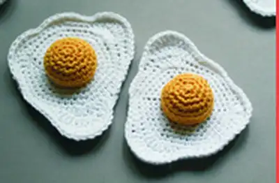 Fried Egg Amigurumi Pattern step 1 - construction progress