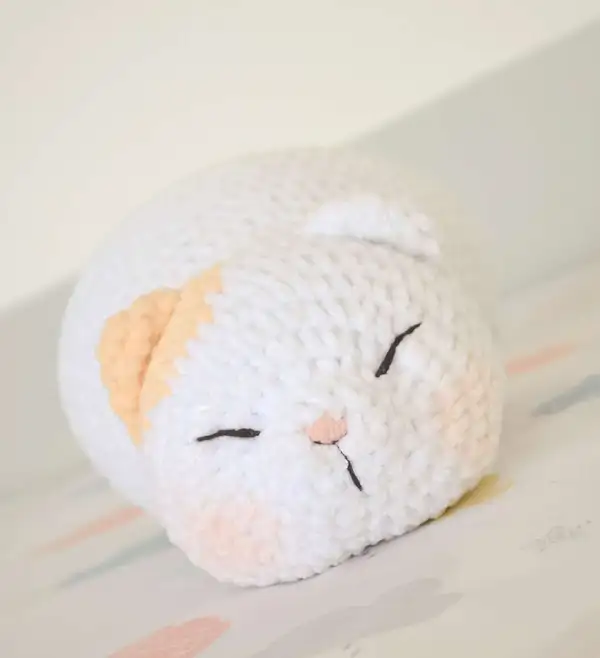 Marshmallow Kittie Amigurumi Pattern