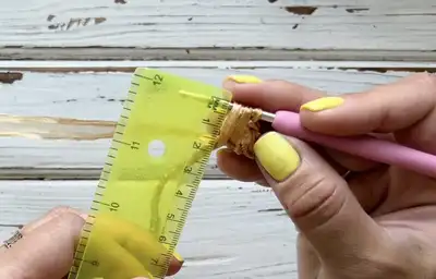 Clutch The Best Pattern step 3 - details and accessories