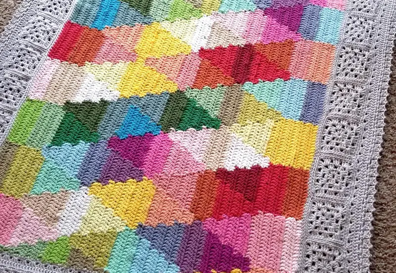 Free Intermediate crochet pattern: ShadeTree Floral Blocks Pattern - Easy to follow tutorial