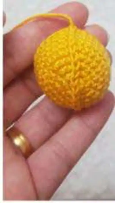Flower Garden Lamp Amigurumi Pattern step 1 - construction progress
