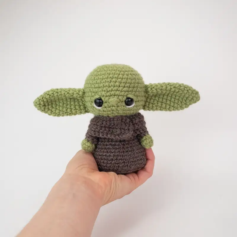 Free Intermediate crochet pattern: Baby Alien Amigurumi Pattern - Easy to follow tutorial