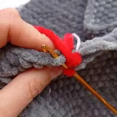 Gnome Pillow Amigurumi Pattern step 2 - assembly progress