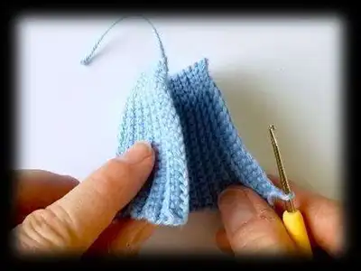 Hospital Set Crochet Pattern step 4 - final assembly and finishing