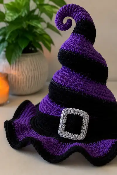 Spiraled Witch Hat with Ruffled Brim Pattern step 2 - assembly progress