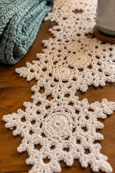 Snowy White Christmas Snowflake Table Runner Pattern step 2 - assembly progress