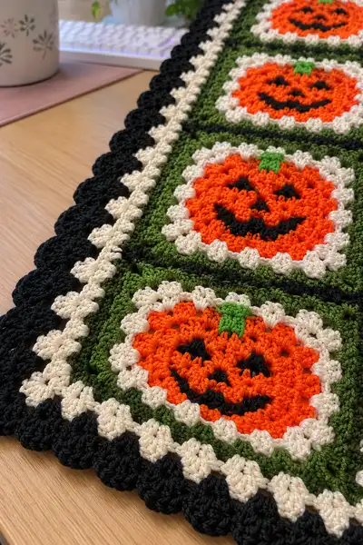 Pumpkin Granny Square Table Runner Pattern step 2 - assembly progress
