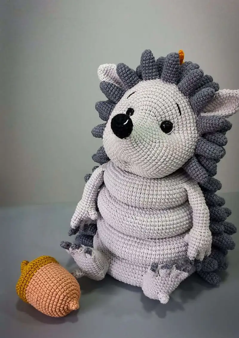 Free Intermediate crochet pattern: Hedgehog Stacking Toy Amigurumi Pattern - Easy to follow tutorial