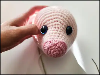 Mike Wazowski Amigurumi Pattern step 2 - assembly progress