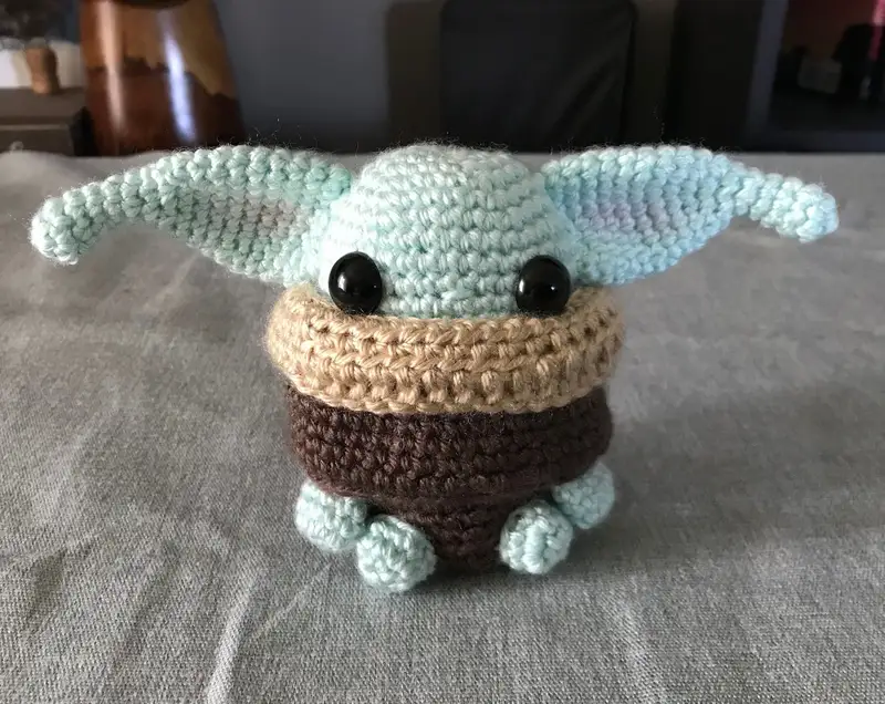 Free crochet pattern: Baby Alien Amigurumi Pattern - Intermediate level tutorial
