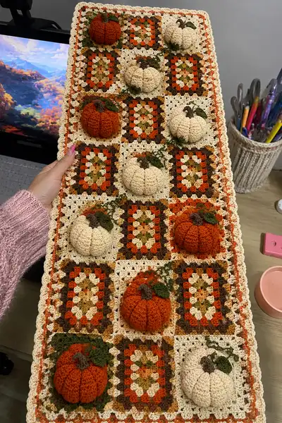Rustic Granny Square Table Runner with Plump 3D Pumpkins Pattern step 1 - construction progress