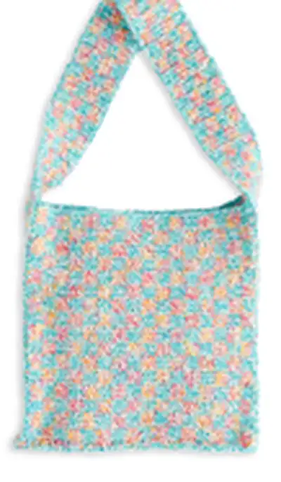 Checker It Out Crochet Bag Pattern step 4 - final assembly and finishing