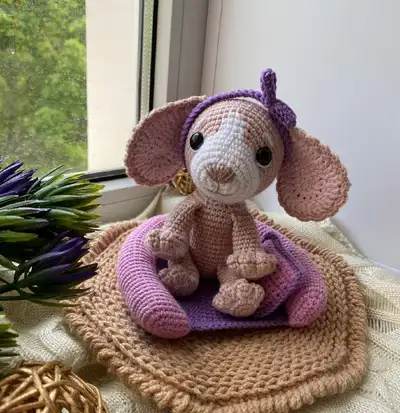 Spaniel in a Dog Bed Amigurumi Pattern step 1 - construction progress