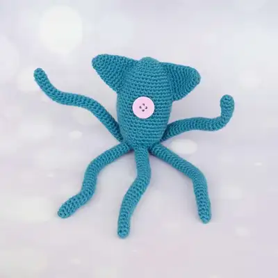 Squid Coraline Amigurumi Pattern step 1 - construction progress