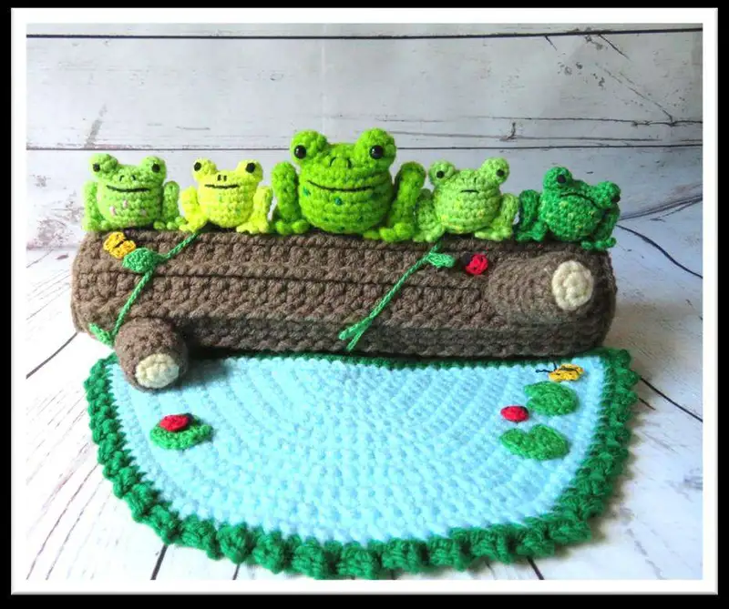 Free Intermediate crochet pattern: Frog Play Set Amigurumi Pattern - Easy to follow tutorial