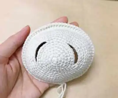We Bare Bears Amigurumi Pattern step 4 - final assembly and finishing