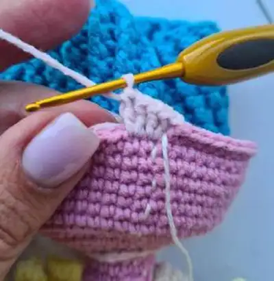 Reversible Muffin Toy Amigurumi Pattern step 4 - final assembly and finishing