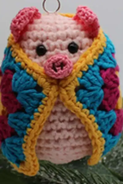 Pig in a Granny Square Blanket Amigurumi Pattern step 2 - assembly progress