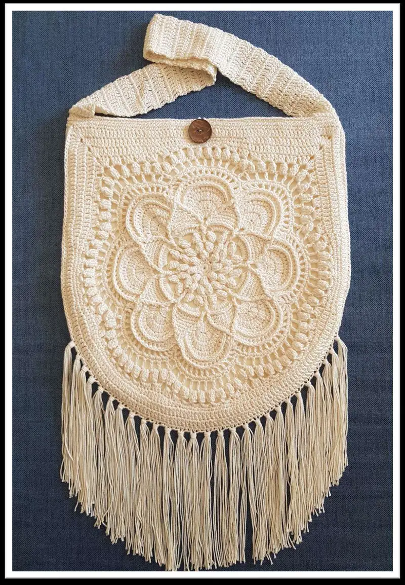 Free Intermediate crochet pattern: Delilah Boho Bag Pattern - Easy to follow tutorial