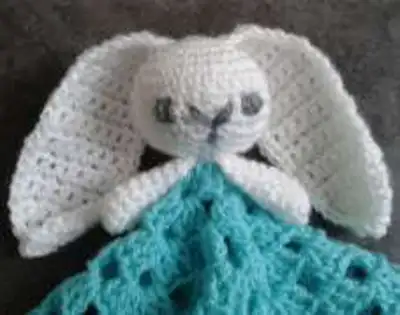 Cute Bunny Comforter Amigurumi Pattern step 2 - assembly progress