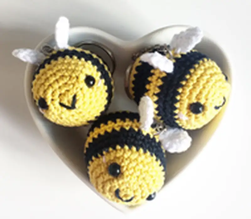 Free Beginner Friendly crochet pattern: Crocheted Bumblebee Amigurumi Pattern - Easy to follow tutorial