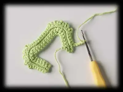 Sweet Handfuls Babys Day Out Set Pattern step 3 - details and accessories