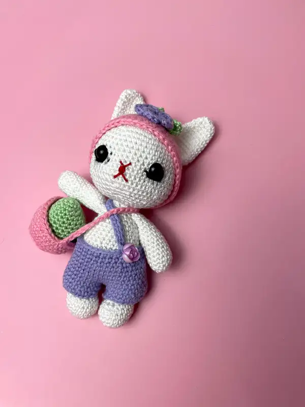Bunny with Basket Amigurumi Pattern
