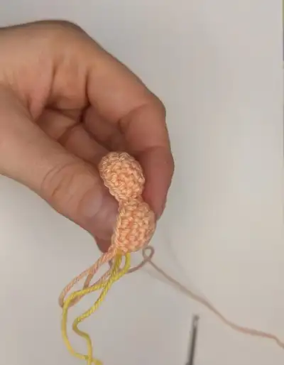 Heart Keychain Amigurumi Pattern step 3 - details and accessories