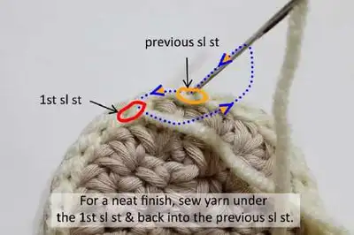Tribal Baby Clogs Amigurumi Pattern step 2 - assembly progress