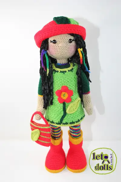 Emma Doll Amigurumi Pattern step 2 - assembly progress