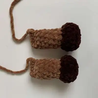 Baby cow and Baby bull Amigurumi Pattern step 3 - details and accessories