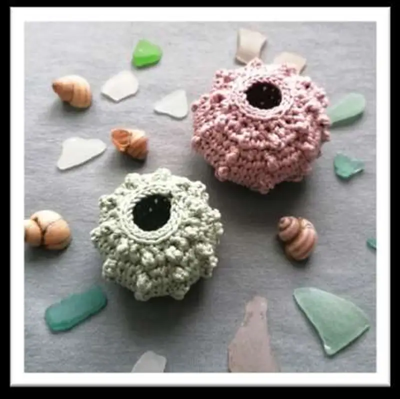 Free Intermediate crochet pattern: Sea Urchin Shells Pattern - Easy to follow tutorial