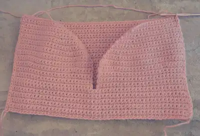 Cold Shoulder Crop Top Crochet Pattern step 3 - details and accessories
