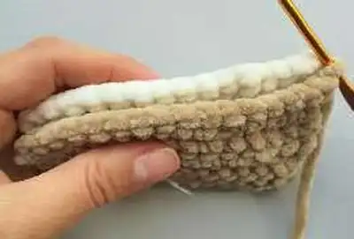 Pillow Reindeer Amigurumi Pattern step 3 - details and accessories