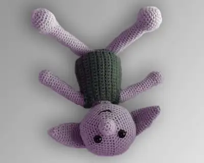 Dobby House Elf Amigurumi Pattern step 1 - construction progress