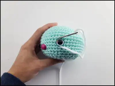 Blue the Butterfly Amigurumi Pattern step 3 - details and accessories