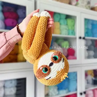 Samantha the Sloth Amigurumi Pattern step 1 - construction progress