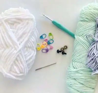 Layla the Llama Amigurumi Pattern step 2 - assembly progress